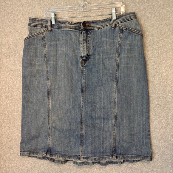 Venezia Women's 20 Denim Skirt Blue Jean Pleated Back Detail Knee Length Stretch - Picture 1 of 8